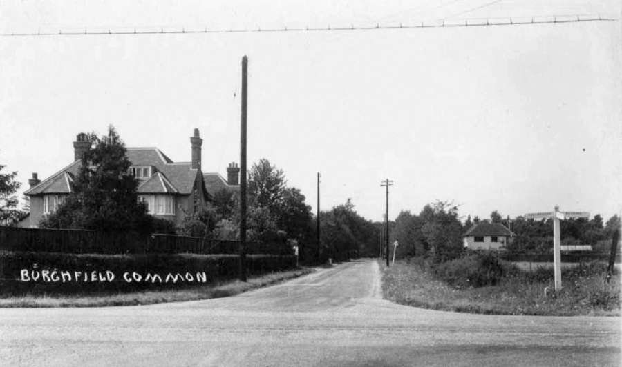 Burghfield Common Crossroads