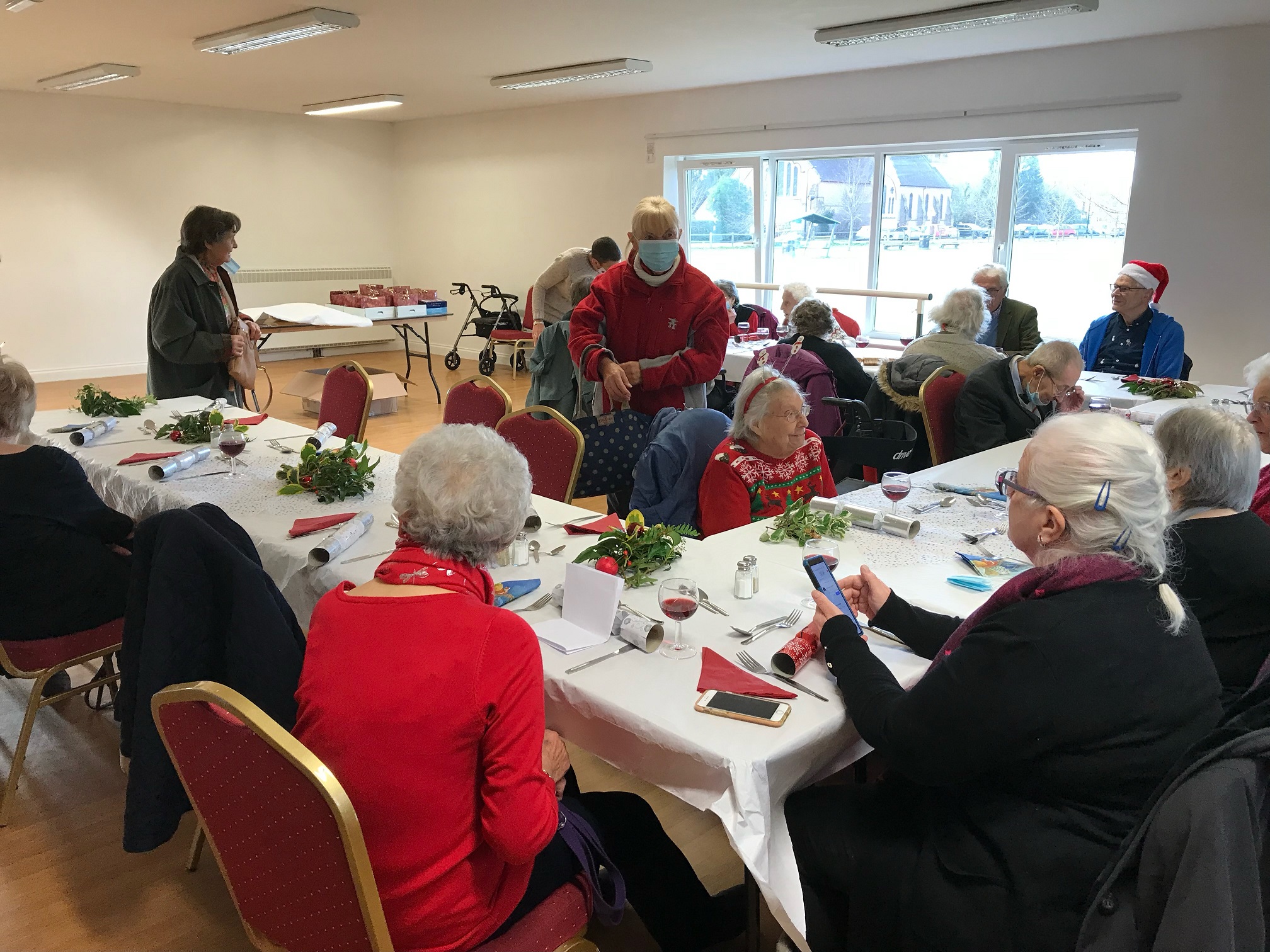 Christmas lunch club photo 8